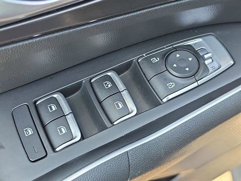 Used 2021 Kia Sorento LX FWD image 27