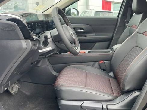 New 2026 Nissan Kicks SR AWD/4WD image 7