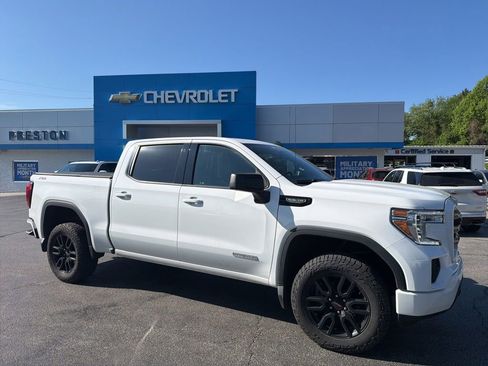 Used 2021 GMC Sierra 1500 Elevation w/ X31 Off-Road Package AWD/4WD image 2