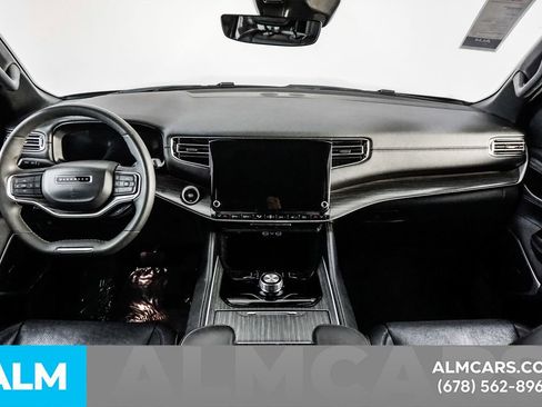 Used 2024 Jeep Wagoneer Series II w/ Flexible Seating Group image 25