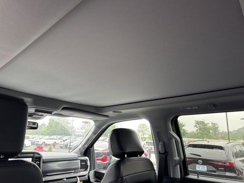 New 2025 Ford F350 Lariat w/ Lariat Ultimate Package image 9