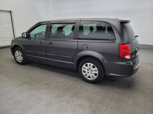Used 2015 Dodge Grand Caravan American Value Package w/ UConnect Hands-Free Group FWD image 3
