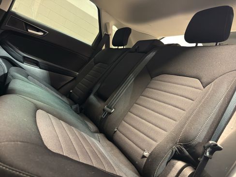 Used 2019 Ford Edge SE AWD/4WD image 31