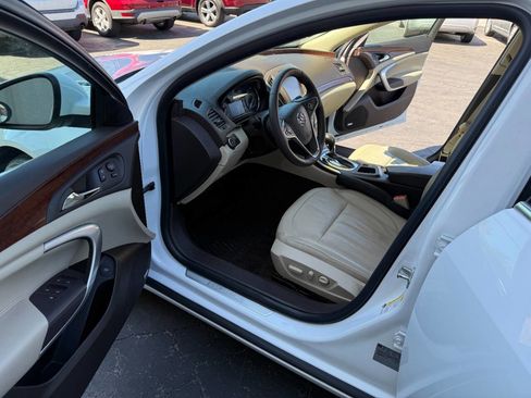 Used 2017 Buick Regal Premium FWD image 10