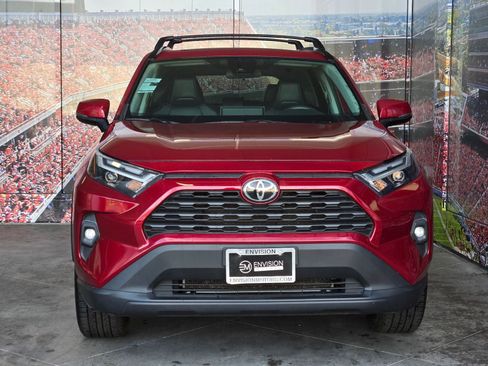 Used 2023 Toyota RAV4 XLE Premium image 3