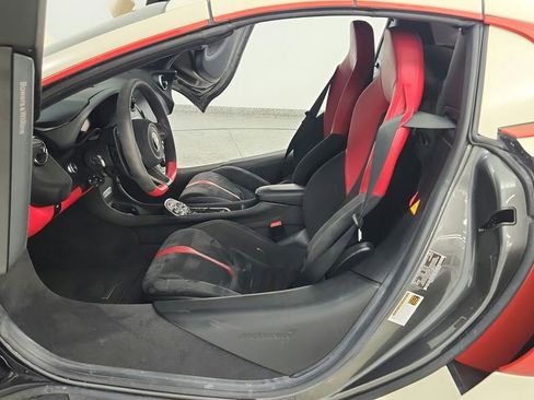 Used 2019 McLaren 570S Spider RWD image 34