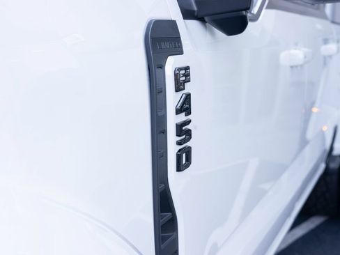 Used 2024 Ford F450 Limited w/ FX4 Off-Road Package AWD/4WD image 3