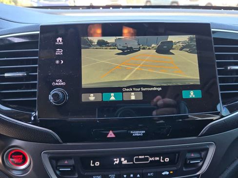 Used 2020 Honda Pilot EX-L image 11