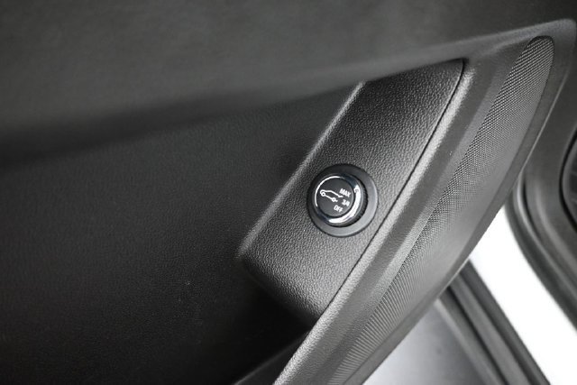 Used 2021 Chevrolet Traverse LT FWD image 13