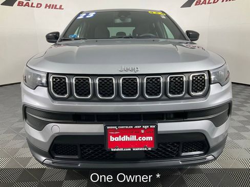 Certified 2023 Jeep Compass Sport image 3