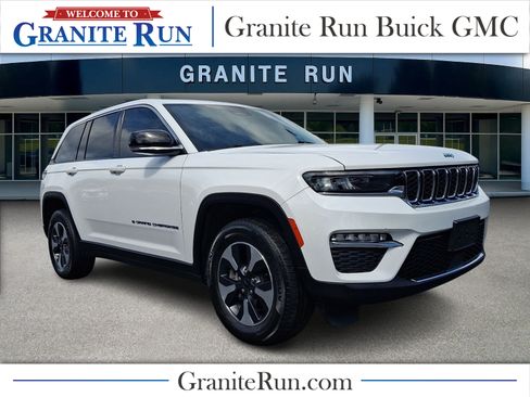 Used 2024 Jeep Grand Cherokee Limited 4xe AWD/4WD image 1