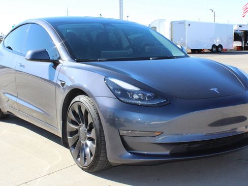 Used 2021 Tesla Model 3 Performance image 17
