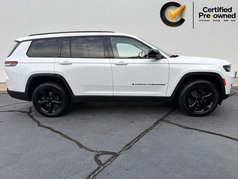 Certified 2023 Jeep Grand Cherokee L Limited w/ Black Appearance Package AWD/4WD image 10