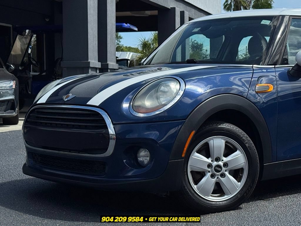 Used 2015 MINI Cooper 4-Door Hardtop FWD image 2