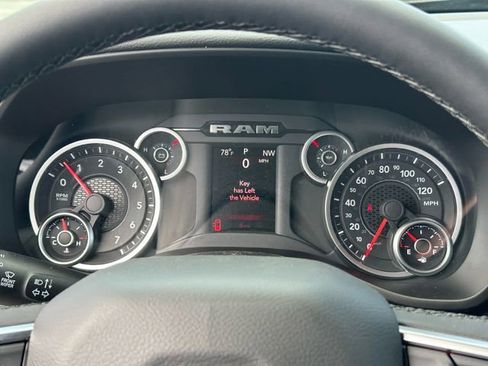 New 2026 RAM 1500 Big Horn AWD/4WD image 15