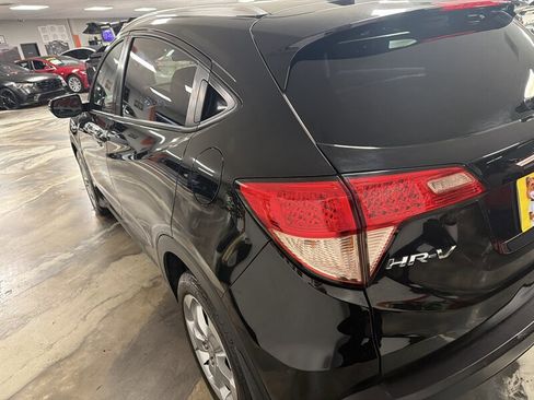 Used 2017 Honda HR-V EX-L image 8