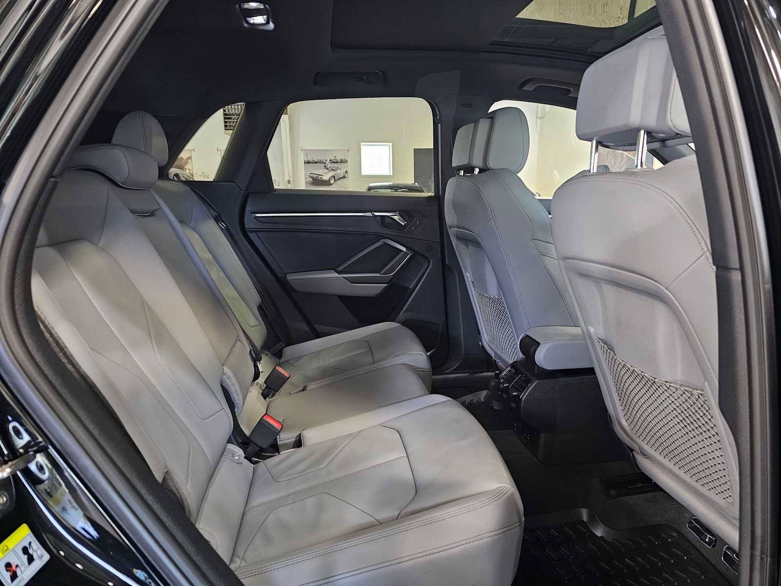 Used 2025 Audi Q3 2.0T Premium w/ Convenience Package AWD/4WD image 12