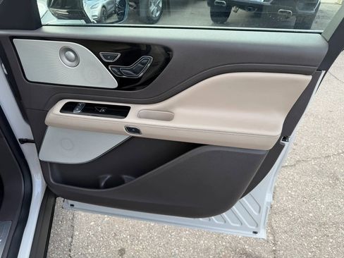 Used 2020 Lincoln Aviator Reserve w/ Equipment Group 202A image 38