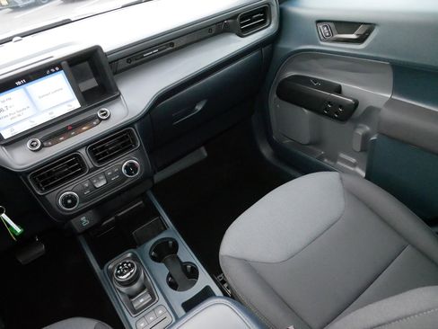 Used 2022 Ford Maverick XL image 11