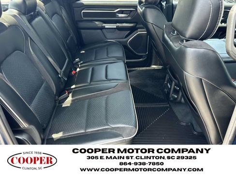 Used 2024 RAM 1500 Laramie AWD/4WD image 15