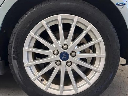 Used 2013 Ford C-MAX Energi SEL FWD image 27