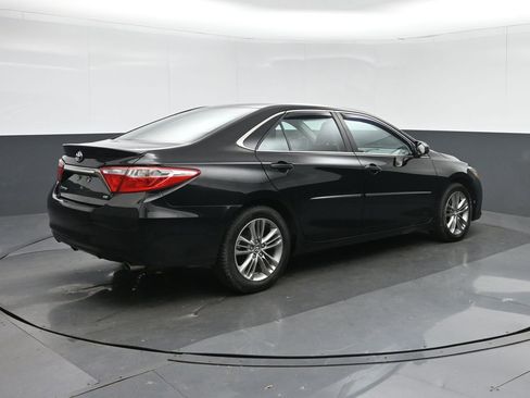 Used 2016 Toyota Camry SE w/ Protection Package (Q2) FWD image 7
