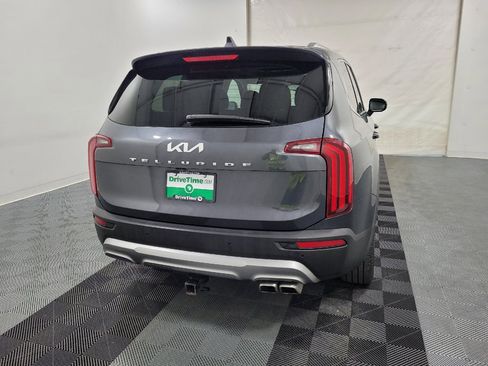 Used 2022 Kia Telluride EX w/ EX Premium Package FWD image 7