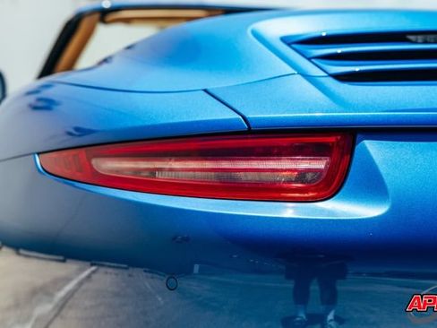 Used 2015 Porsche 911 Carrera RWD image 50
