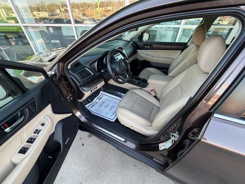 Used 2019 Subaru Outback 2.5i Limited w/ Popular Package #2 image 9