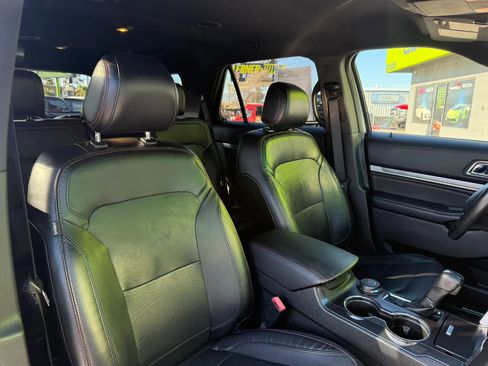 Used 2016 Ford Explorer Sport w/ Equipment Group 401A image 17