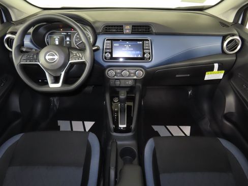 New 2025 Nissan Versa SV w/ Electronics Package FWD image 10
