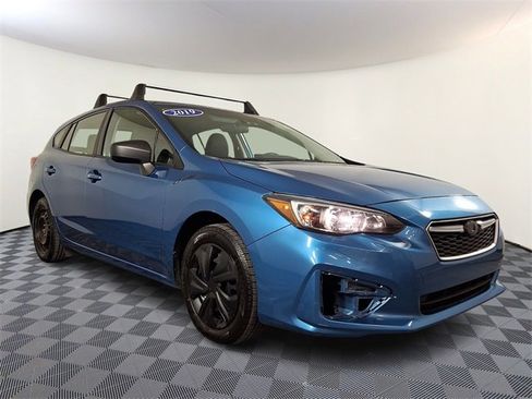 Used 2019 Subaru Impreza 2.0i image 1