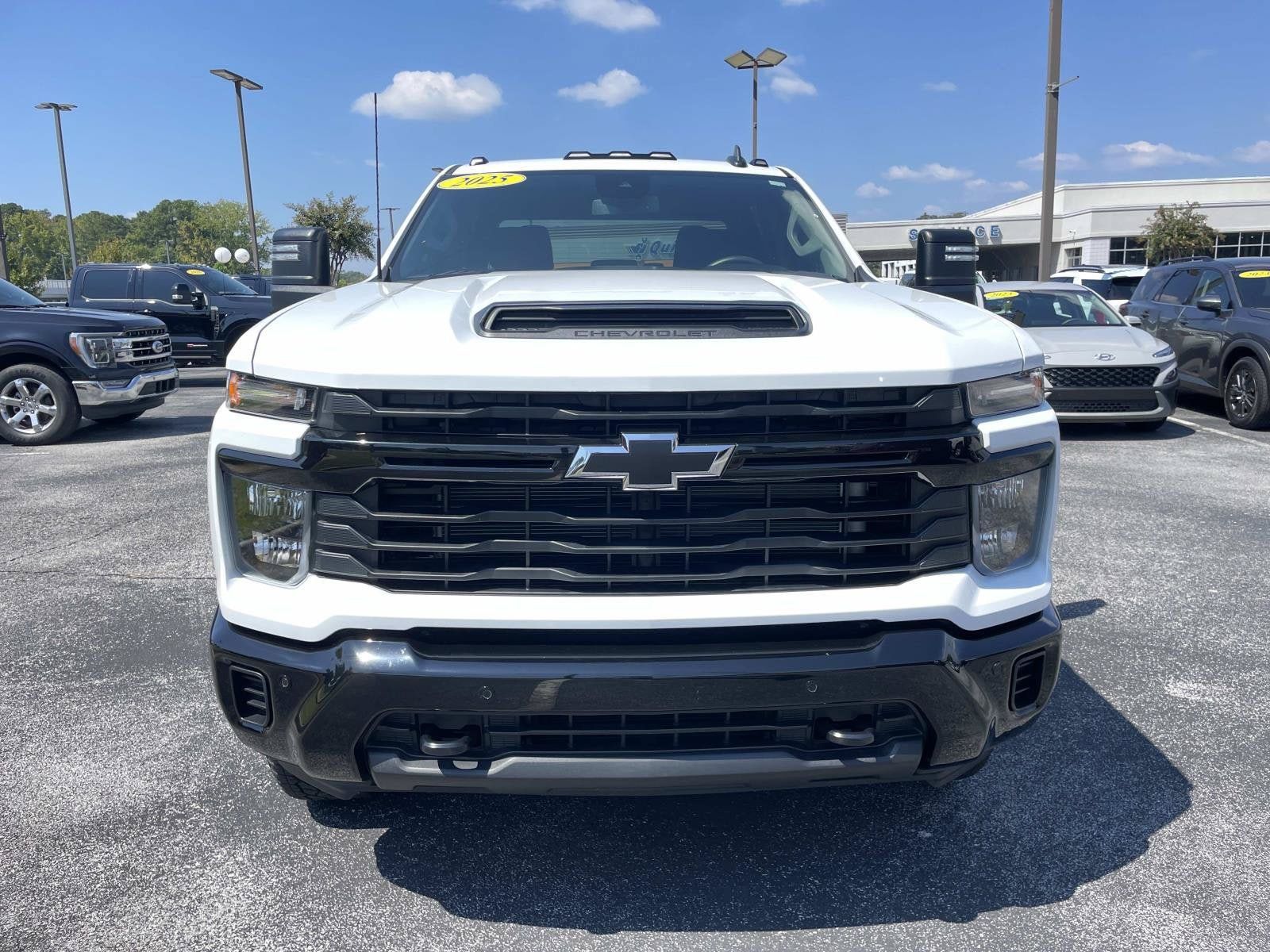 Used 2025 Chevrolet Silverado 2500 Custom w/ Custom Value Package AWD/4WD image 10