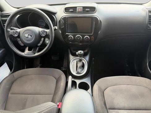 Used 2017 Kia Soul FWD image 14