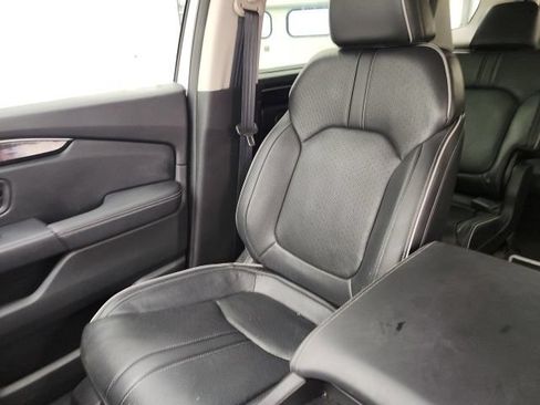 Used 2023 Honda Pilot Elite image 17