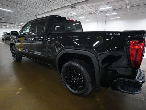 Used 2026 GMC Sierra 1500 Elevation AWD/4WD image 32