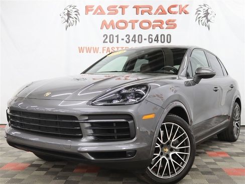 Used 2019 Porsche Cayenne S image 1