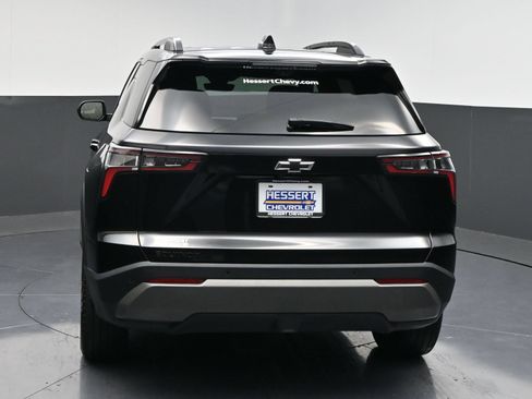 Used 2025 Chevrolet Equinox LT w/ Safety and Technology Package FWD image 6