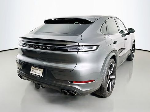 New 2025 Porsche Cayenne E-Hybrid Coupe image 9