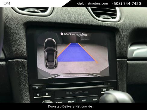 Used 2024 Porsche 718 Cayman w/ Premium Package image 27