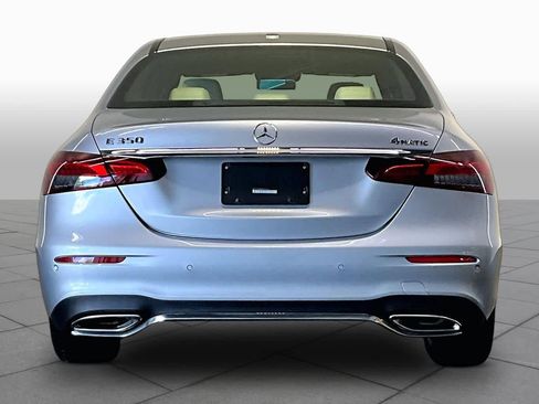 Used 2023 Mercedes-Benz E 350 4MATIC Sedan image 5