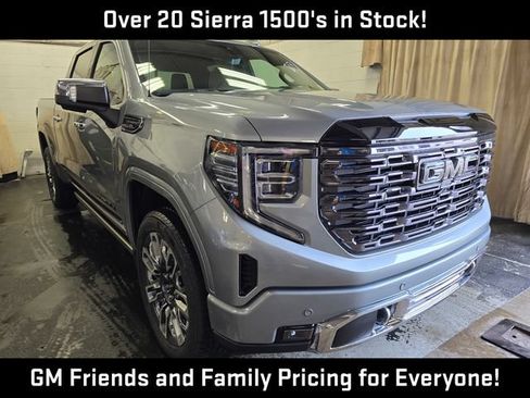 New 2026 GMC Sierra 1500 Denali Ultimate w/ LPO, Black Badging Package AWD/4WD image 6