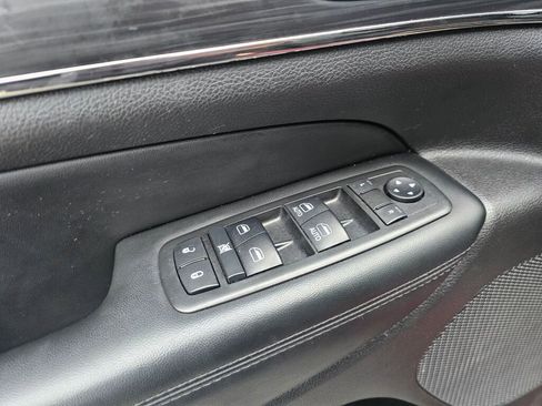 Used 2019 Jeep Grand Cherokee Limited X image 28