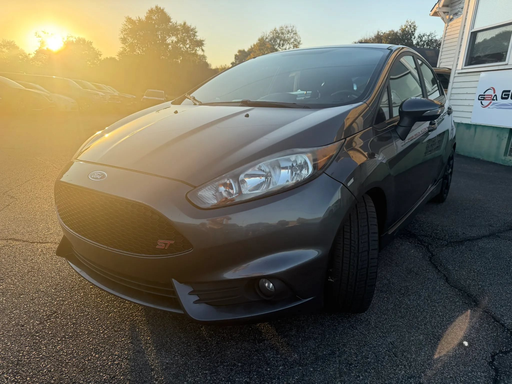 Used 2016 Ford Fiesta ST FWD image 9