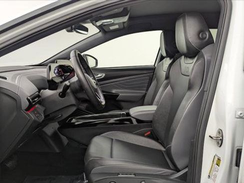 Used 2023 Volkswagen ID.4 Pro S AWD/4WD image 14