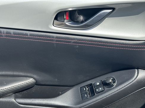 Used 2016 MAZDA MX-5 Miata Grand Touring RWD image 21