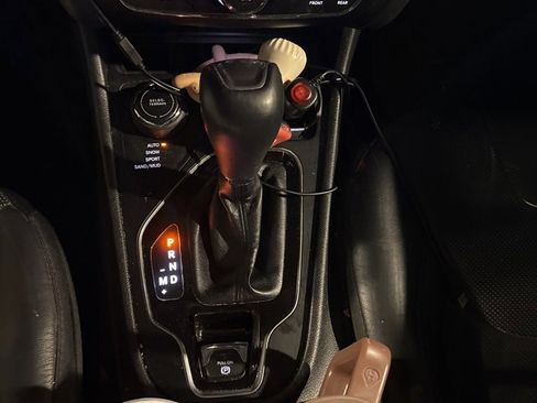 Used 2020 Jeep Cherokee Limited w/ Trailer Tow Group image 22