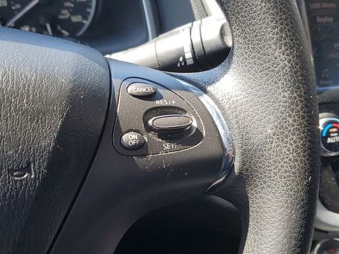 Used 2019 Nissan Murano S AWD/4WD image 12
