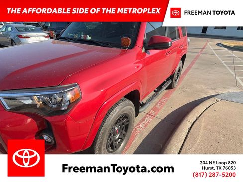 Used 2024 Toyota 4Runner SR5 AWD/4WD image 1