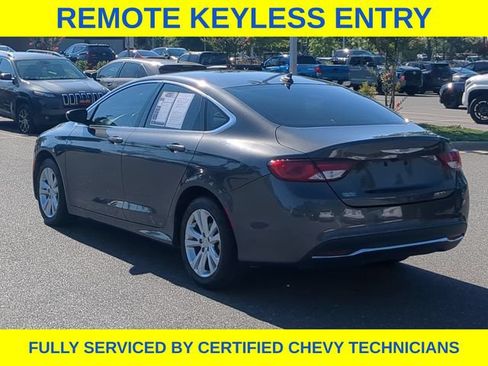 Used 2016 Chrysler 200 Limited FWD image 9